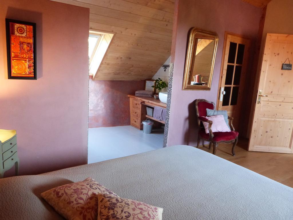 Bed And Breakfast La Fontaine Blanche Melgven Ruang foto