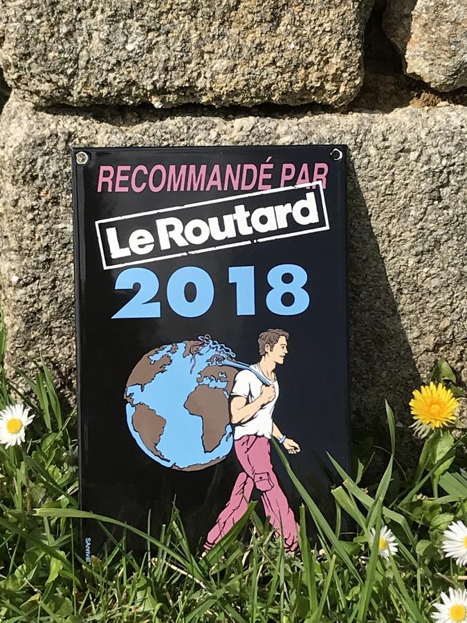 Bed And Breakfast La Fontaine Blanche Melgven Bagian luar foto
