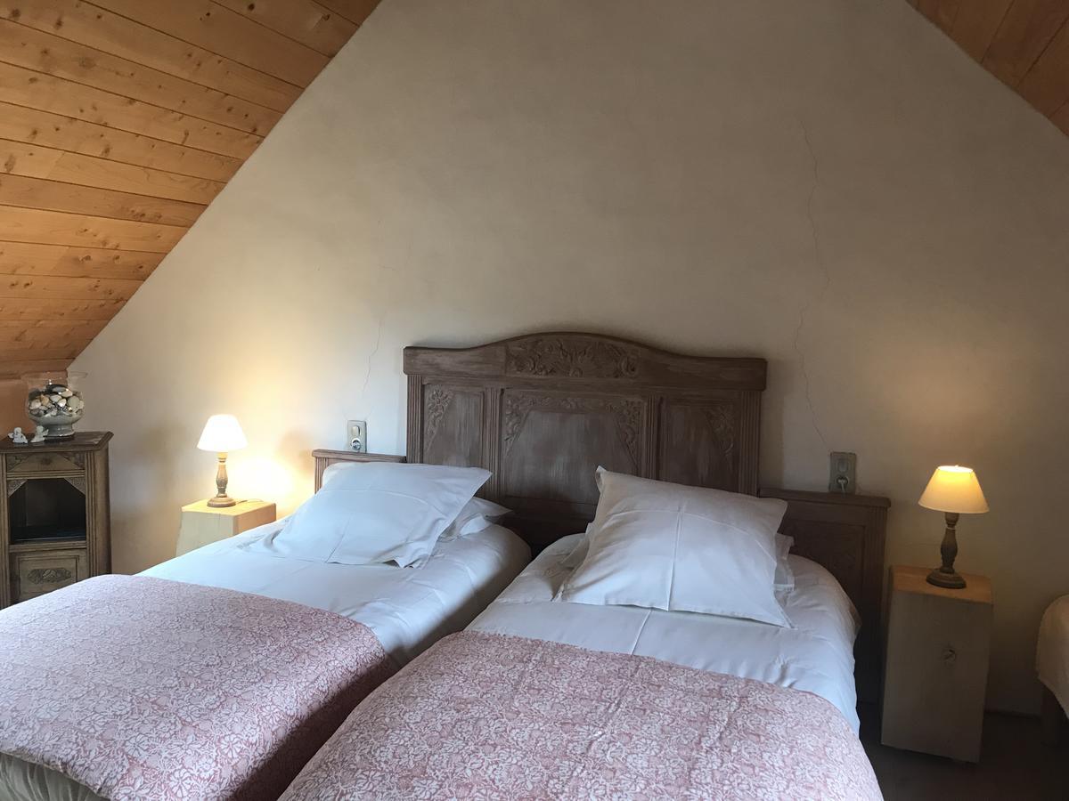 Bed And Breakfast La Fontaine Blanche Melgven Bagian luar foto